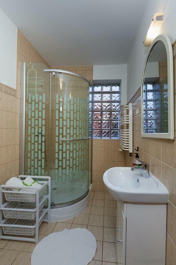 Poziomka Hotel Kujan Luaran gambar